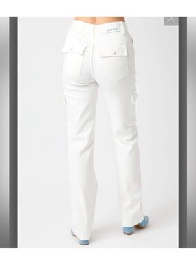 Judy Blue Women's White Cargo Straight-Leg Jeans with Back Flap Pockets